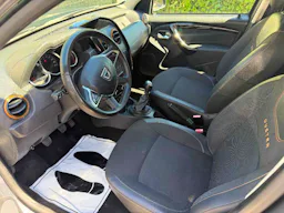 Dacia Duster  DCI 110 LAUREATE PLUS 4X4 occasion - Photo 11