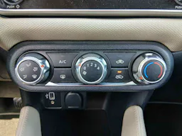 Nissan Micra Acenta 1.0 IG-T 100ch occasion - Photo 7