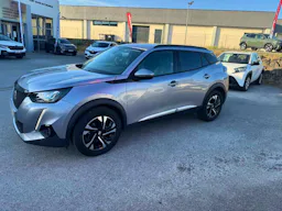 Peugeot 2008  BLUE HDI 100 CV ALLURE occasion - Photo 2