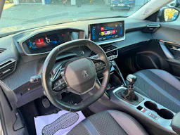 Peugeot 2008  BLUE HDI 100 CV ALLURE occasion - Photo 7