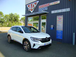 Renault Austral 1.2 E-TECH HYBRID 200 CV ICONIC occasion - Photo 1