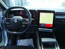 Renault Austral  1.2 E-TECH HYBRID 200 CV ICONIC occasion - Photo 10