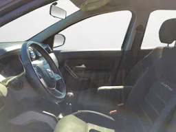 Dacia Duster PRESTIGE 4X2 occasion - Photo 9