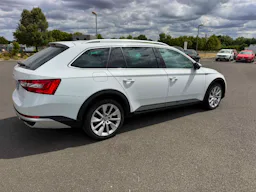 Skoda Superb combi Scout 2.0 TDI 150 SCR DSG7 occasion - Photo 4