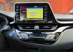 Toyota C-HR  Dynamic business + programme beyond zero academy occasion - Photo 10