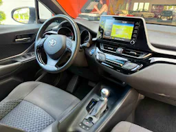 Toyota C-HR  Dynamic business + programme beyond zero academy occasion - Photo 4