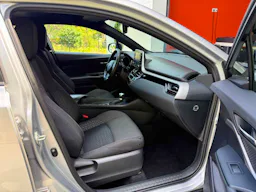 Toyota C-HR Dynamic business + programme beyond zero academy occasion - Photo 6