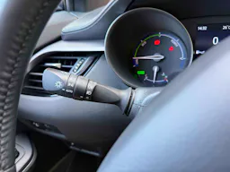 Toyota C-HR Dynamic business + programme beyond zero academy occasion - Photo 12