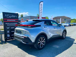 Toyota C-HR Design business hybride 140 occasion - Photo 2
