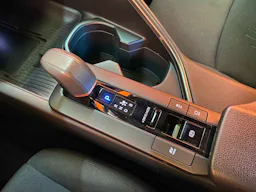 Toyota C-HR  Design business hybride 140 occasion - Photo 26
