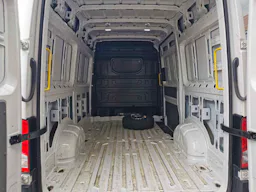 Volkswagen Crafter  35 L3H3 140Ch Business BVM occasion - Photo 15