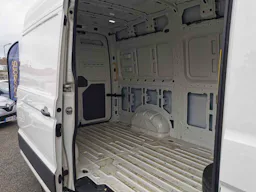 Volkswagen Crafter  35 L3H3 140Ch Business BVM occasion - Photo 17