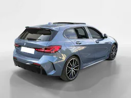 BMW Série 1 118IA 135 M-SPORT DKG BVA / TOIT PANORAMIQUE OUVRANT / AUDIO HARMAN KARDON / SIEGES M SPORT occasion - Photo 4