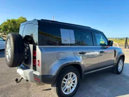 Land Rover Defender 2.0 D 240 CV S occasion - Photo 4