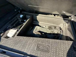 Land Rover Defender 2.0 D 240 CV S occasion - Photo 12