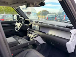 Land Rover Defender  2.0 D 240 CV S occasion - Photo 12