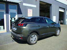 Peugeot 3008 1.2 PURETECH 130 CV EAT 8 ACTIVE BUSINESS occasion - Photo 4