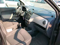 Dacia Lodgy  1.2 TCE 115ch BLACK LINE 5P occasion - Photo 3