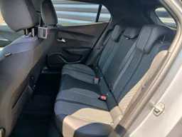 Peugeot 2008 Allure 145ch Hybrid e-DCS6 occasion - Photo 4
