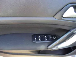 Peugeot 308 PEUGEOT II PHASE 2 STYLE 1.5 BLUE HDI 100 CV occasion - Photo 11