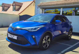 Toyota C-HR 1.8 Hybride 122ch Design / PREMIERE MAIN / FINANCEMENT POSSIBLE occasion - Photo 1