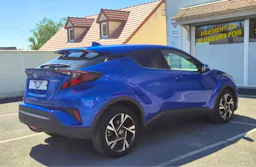 Toyota C-HR  1.8 Hybride 122ch Design / PREMIERE MAIN / FINANCEMENT POSSIBLE occasion - Photo 2