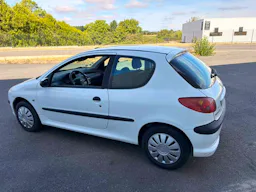 Peugeot 206 1.4i 8V 75 TRENDY occasion - Photo 3
