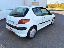 Peugeot 206 1.4i 8V 75 TRENDY occasion - Photo 5