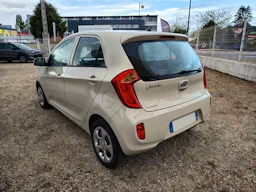 Kia Picanto  1.0L STYLE 5 PORTES occasion - Photo 5