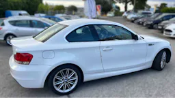BMW Série 1  177CH SPORT DESIGN + occasion - Photo 5