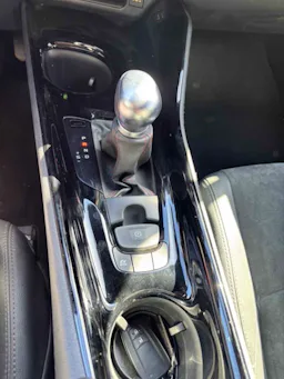 Toyota C-HR  C-HR 184h 2WD e-CVT occasion - Photo 4