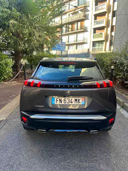 Peugeot 2008  1.2 PURETECH 130 S&S 7CV ALLURE EAT8 occasion - Photo 5