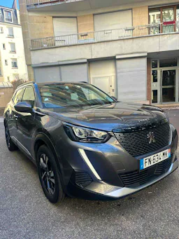 Peugeot 2008  1.2 PURETECH 130 S&S 7CV ALLURE EAT8 occasion - Photo 7
