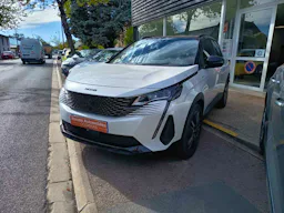 Peugeot 3008  1.6L HYBRID 225 cv GT BLACK PACK EAT8 occasion - Photo 3
