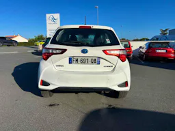 Toyota Yaris  YARIS III (XP13) 1.5i VVT-i 100 Hybrid occasion - Photo 11