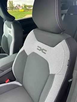 Dacia Bigster HYBRID 155 JOURNEY occasion - Photo 9