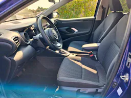 Toyota Yaris 116h Dynamic business 5p occasion - Photo 3