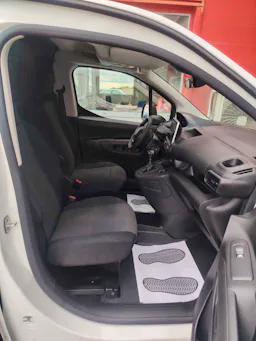 Peugeot Partner  FOURGON BLUEHDI 130 S&S STANDARD 650KG PREMIUM BVM6 - TVA récupérable occasion - Photo 12