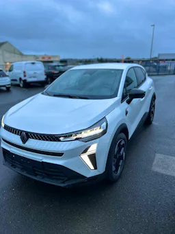 Renault Captur 1.8 FULL HYBRID 160 TECHNO occasion - Photo 2