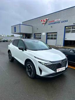 Nissan Qashqai  1.3 MHEV DIG-T 158 XTRONIC N-CONNECTA occasion - Photo 1