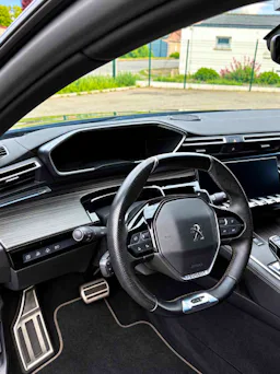 Peugeot 508  508 II Plug-in Hybrid 225 e-EAT8 GT Pack occasion - Photo 9