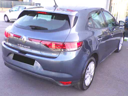 Renault Mégane 1.5 Blue dCi 115ch Business EDC-avec Carplay occasion - Photo 10