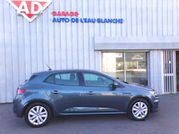 Renault Mégane  1.5 Blue dCi 115ch Business EDC-avec Carplay occasion - Photo 3