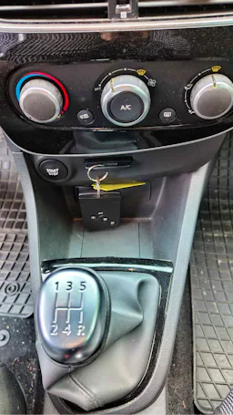 Renault Clio CLIO LUTECIA BOSE 1.0L occasion - Photo 4