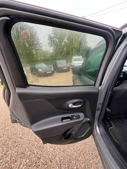 Jeep Renegade 1.6 MULTIJET 130CH LONGITUDE BVM6 BV6 occasion - Photo 24