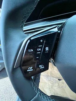 Peugeot 5008  Peugeot 5008 III ALLURE 145 HYBRID 48V occasion - Photo 11