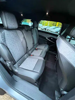 Peugeot 5008  Peugeot 5008 III ALLURE 145 HYBRID 48V occasion - Photo 23