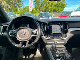 Volvo S60 T8 392ch BVA R-DESIGN *CAMERA DE RECUL*TOIT OUVRANT* occasion - Photo 6
