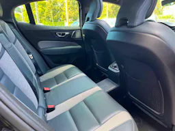 Volvo S60  T8 392ch BVA R-DESIGN *CAMERA DE RECUL*TOIT OUVRANT* occasion - Photo 15