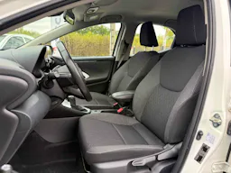Toyota Yaris YARIS IV 116H DYNAMIC BUSINESS occasion - Photo 3